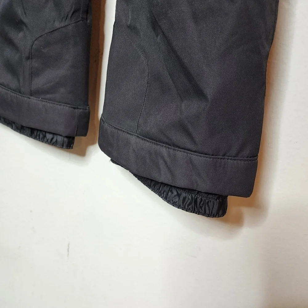 Dare2b snow pants‎ with removable suspenders.